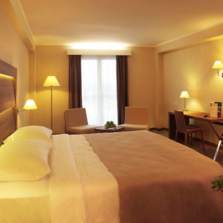 Wellness Hotel Apollo - Terme & Wellness Lifeclass ポルトローシュ エクステリア 写真